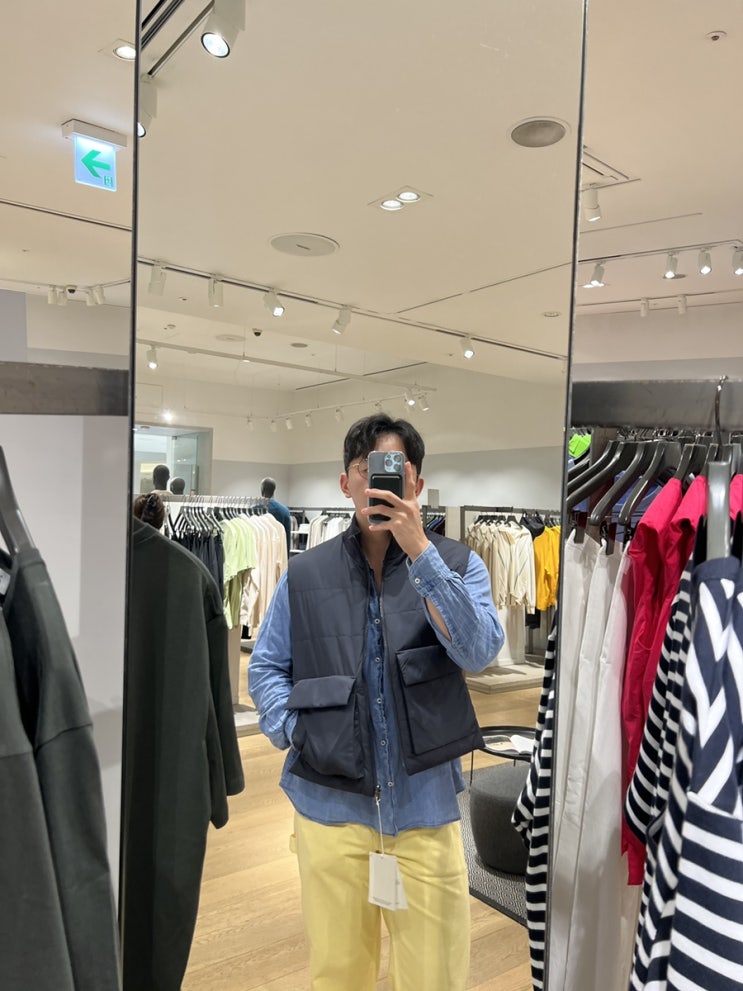  코스 COS 패딩조끼 가을 신상품 리버서블 제품 색상 디테일 착용 후기