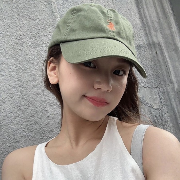  연예인 여자친구 엄지 폴로 랄프로렌 모자 정보