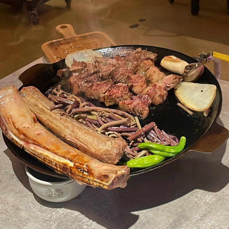  부산 우대갈비로 유명한 전포역맛집 육짚