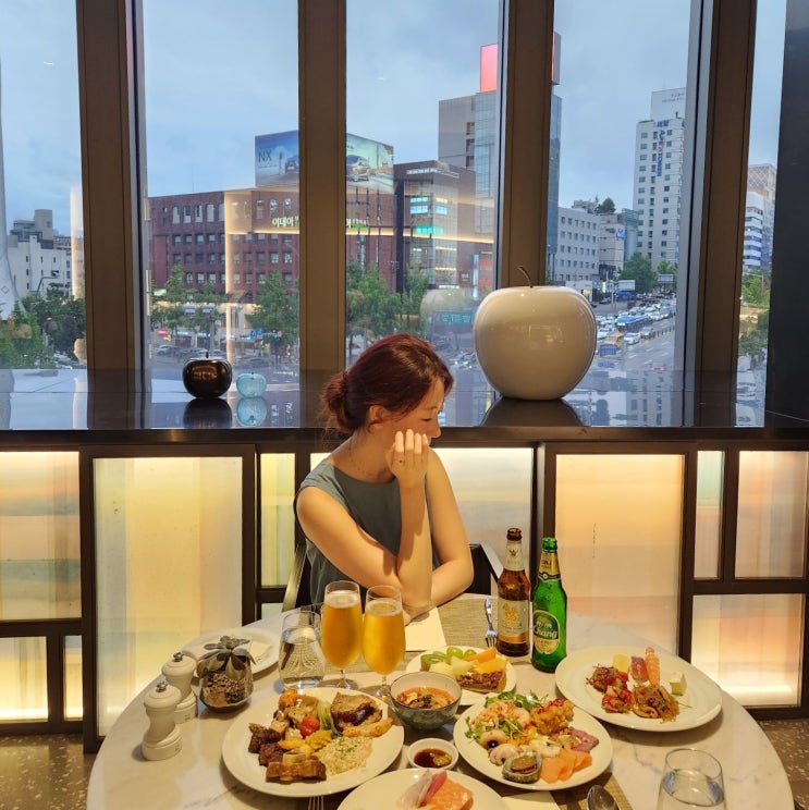  강남 뷔페 가성비 넘쳤던 호텔 포포인츠 바이 쉐라톤 에볼루션 5만원대라니