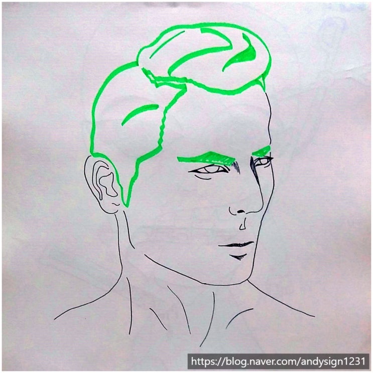 여성과 남성의 얼굴 모습을 펜과 형광펜으로 그린 인물화 그림 그리기