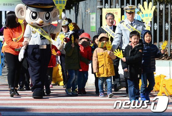 ‘어른이’보험 판매중단 임박…보험사, 2030 특화보험 판 커지나