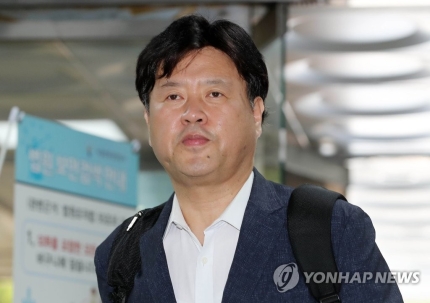 <속보> 검찰, "<b>김용</b>에게 가짜 '<b>알리바이</b>' 증인 서 준 이모 전... 