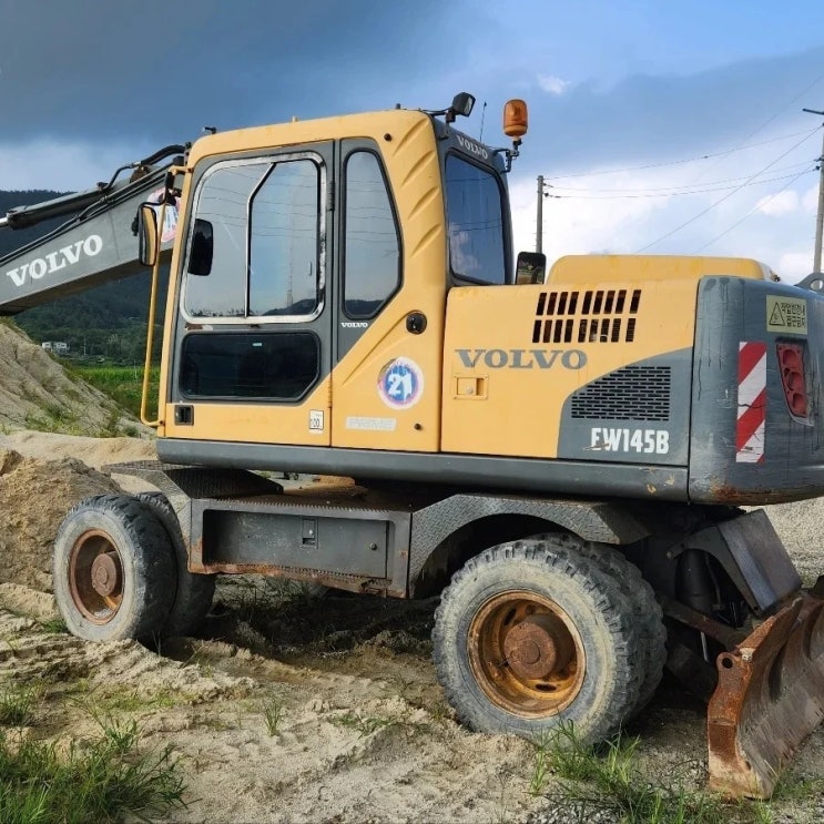 볼보 EW145B 2010년식 3300만원 판매합니다. 볼보 EW145B 2010년식 3300만원 판매합니다.