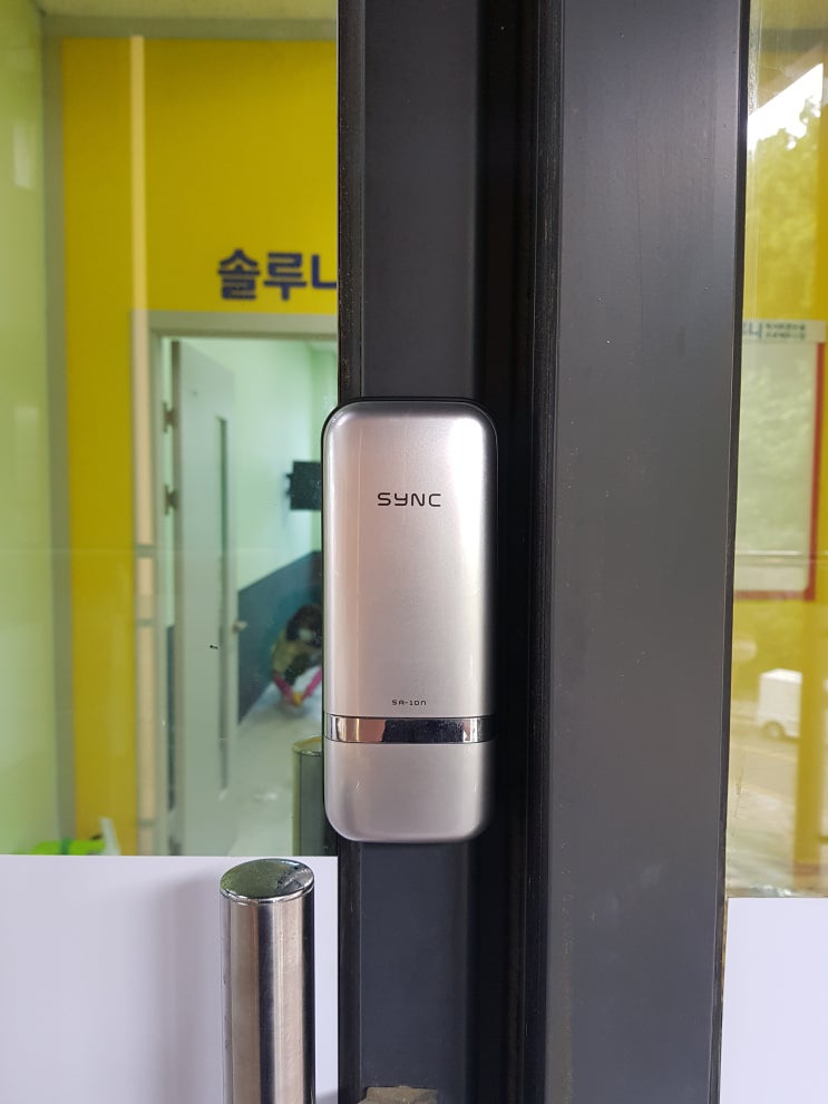  김포도어락 장기동열쇠 자이에비뉴상가 패션문 프레임문 샤시문 번호키 설치 출장