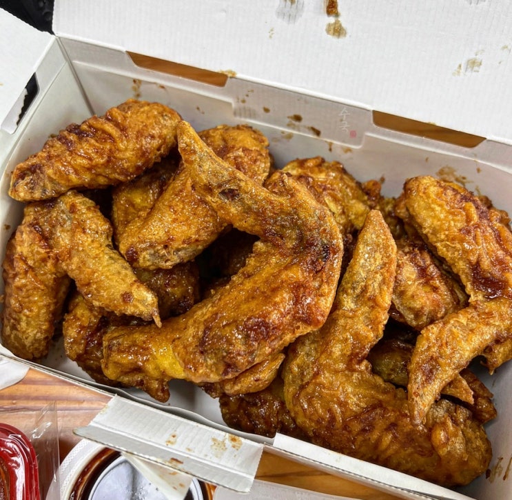  교촌치킨 신메뉴 "허니점보윙" 맛있게 먹는 방법 (+가격,성분,포장 솔직후기)