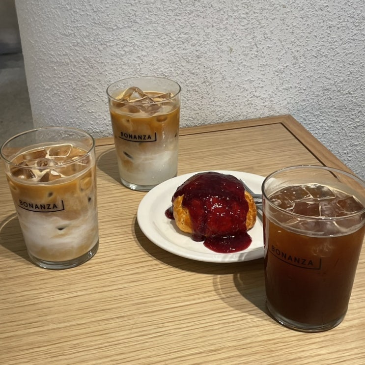  롯데백화점 명동 본점 보난자 커피!