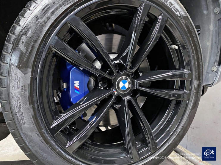 BMW 6GT 620d 647M 휠수리 후 블랙유광 휠도색 + 블루 캘리퍼 도색