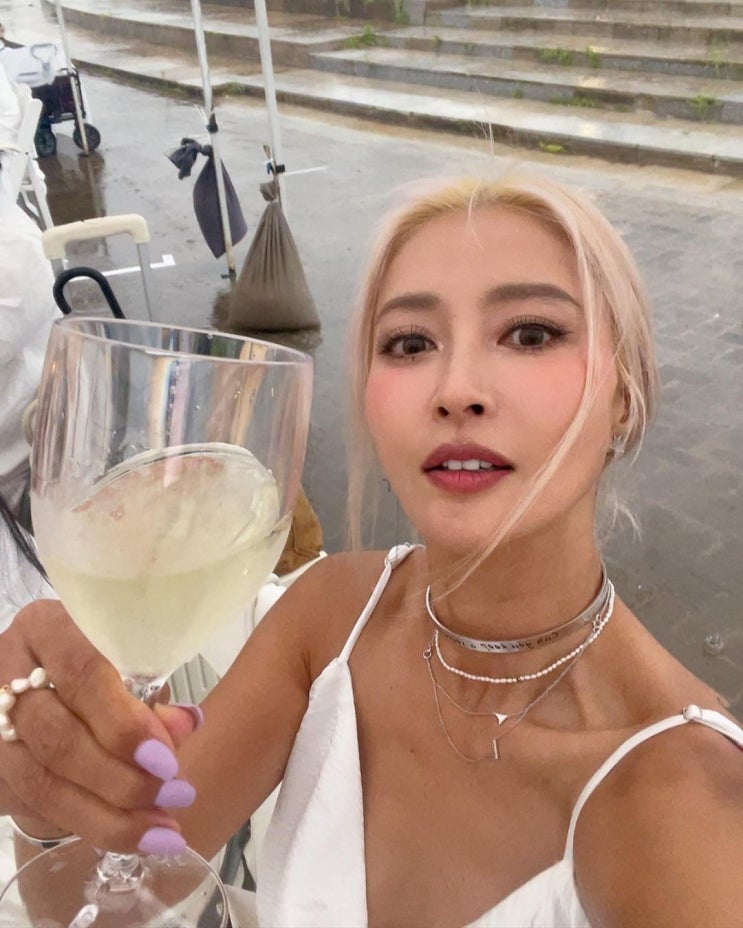 샤크라 출신 황보, 카페 1인 1메뉴 요구에 불만..."제일 비싼 빙수 시켰는데" 샤크라 출신 황보, 카페 1인 1메뉴 요구에 불만..."제일 비싼 빙수 시켰는데"