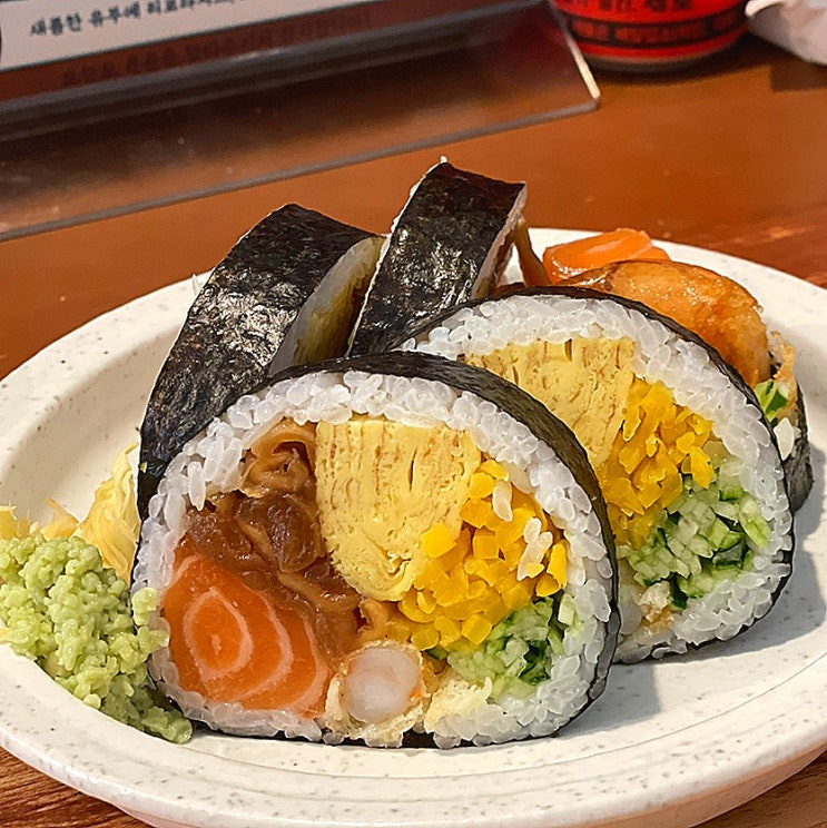  푼푼 연어마끼,매콤크림우동 솔직후기 창원 가로수길 맛집