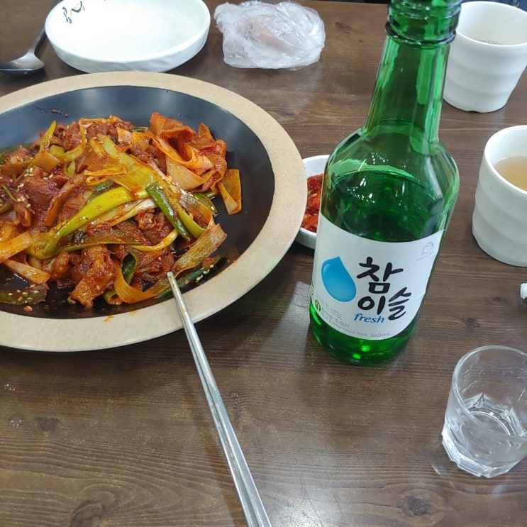 콩심 서울 대학동점 콩나물국밥, 제육볶음, 코다리, 소주 한 잔