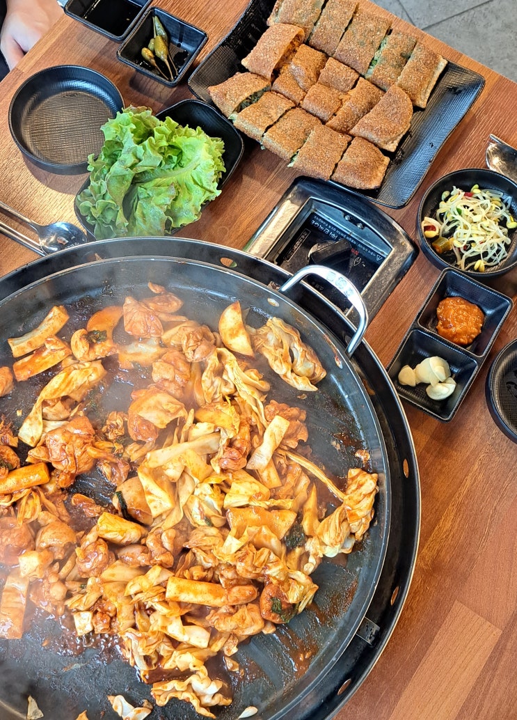  가평 금강막국수, 직접 뽑는 막국수와 철판닭갈비 메밀전병 조합 GOOD