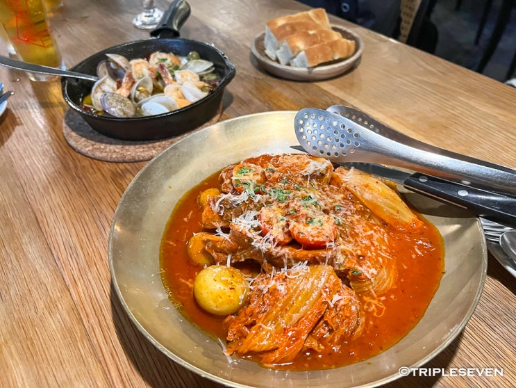  만리동 맛집 베리키친 방문 후기!서울역 근처 퓨전다이닝 와인바 솔직 후기!