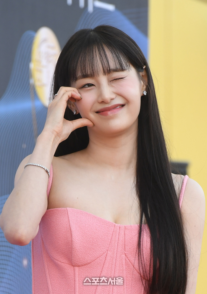 '자유의 몸'된 츄, 10월 솔로로 출격 '준비 중'...전속계약 승소 판결에도 블록베리는 항소 (+화보) '자유의 몸'된 츄, 10월 솔로로 출격 '준비 중'...전속계약 승소 판결에도 블록베리는 항소 (+화보)