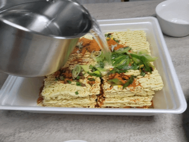  마산어시장 치즈조개구이&동죽칼국수/드디어 먹어본 팔도 점보도시락