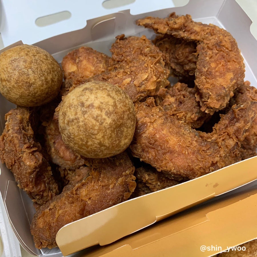 BHC치킨 광주노대효천점 사진 4
