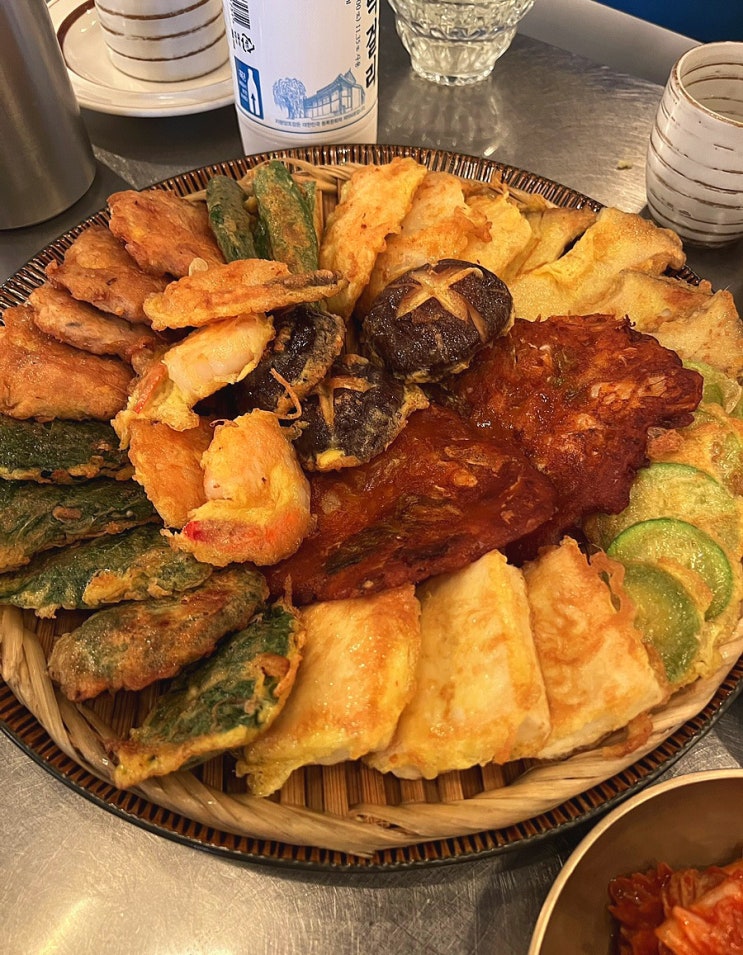  [ 신사전 ] 신사 - 가로수길 맛집 (모듬전, 치즈감자전)
