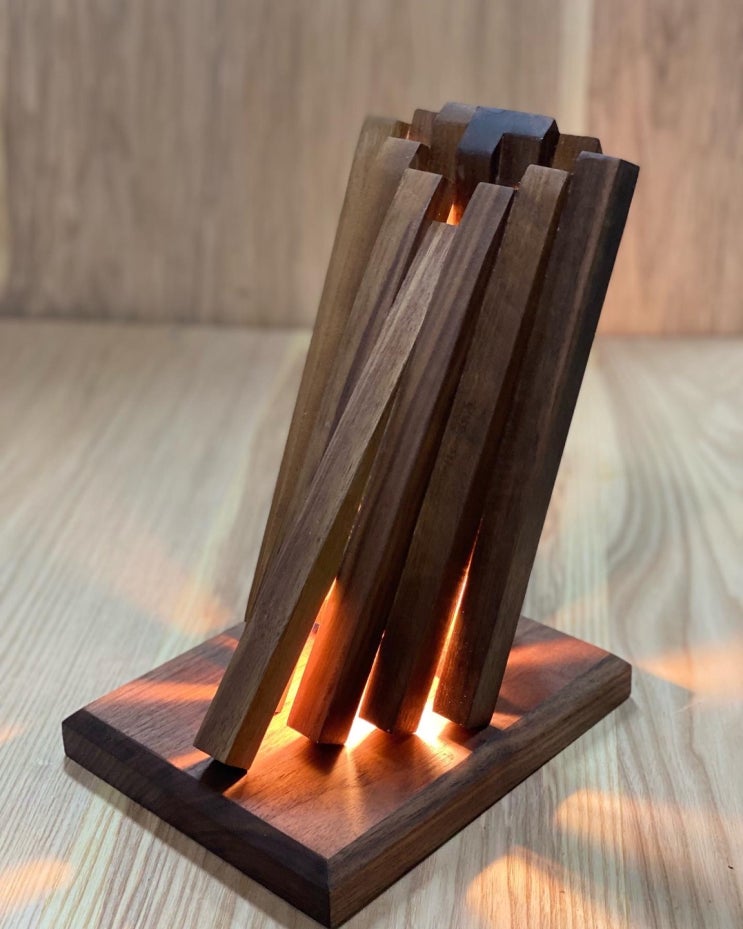  walnut campfire lamp / 호두나무 모닥불 조명_우디터