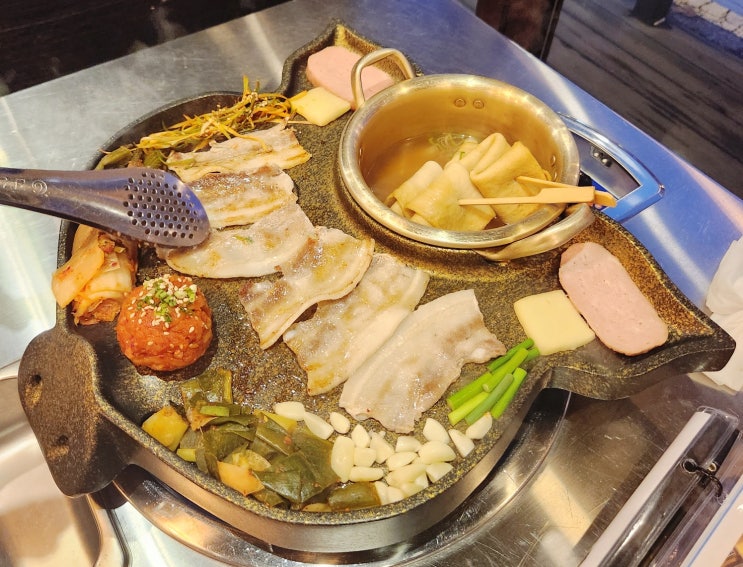 [강동/길동역맛집] 강남랭겹 길동점 _ 냉동삼겹을 시키면 한상차림이 푸짐하게 나오는 삼겹살맛집!(1차부터3차까지 해결가능)