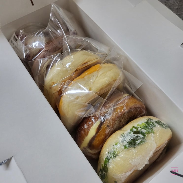 호랑이빵집X에브리블랙 대구 빵집에서 대구 베이글 제대로 즐겼어요