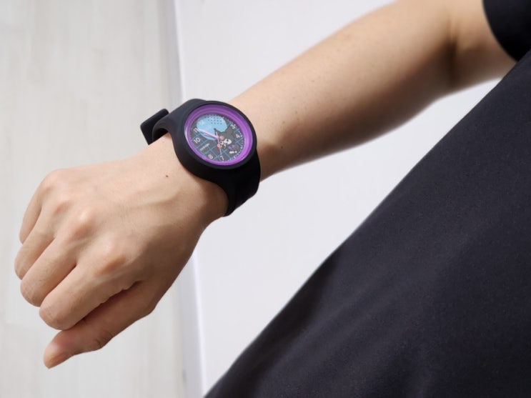 산리오 공식 라이센스 시계 [쿠로미블랙 정품] 야간 실리콘 시계