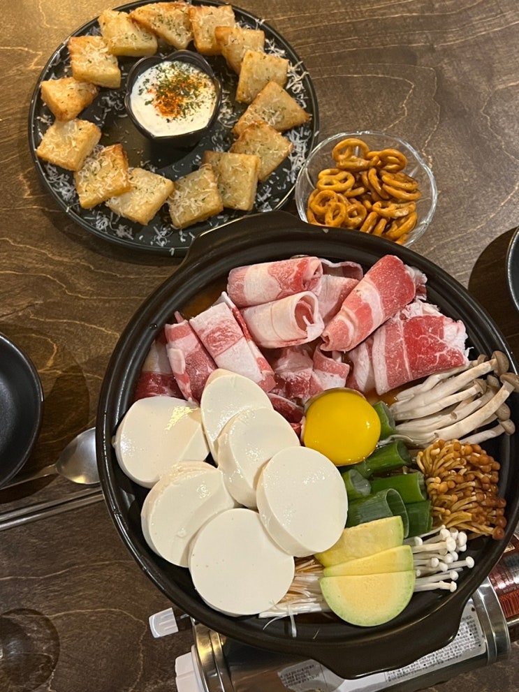  동명동 테레사 , 육전 순두부 전골 감자전