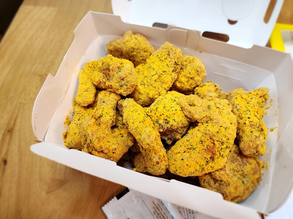 BHC치킨 세종집현점 사진 4