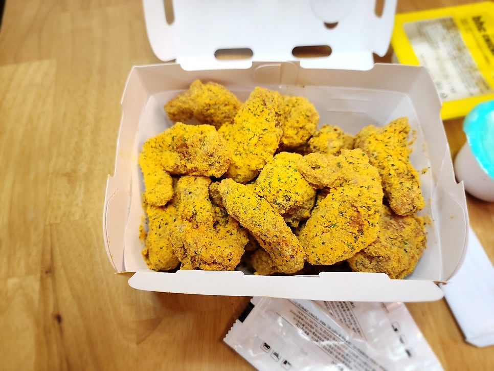BHC치킨 세종집현점 사진 5