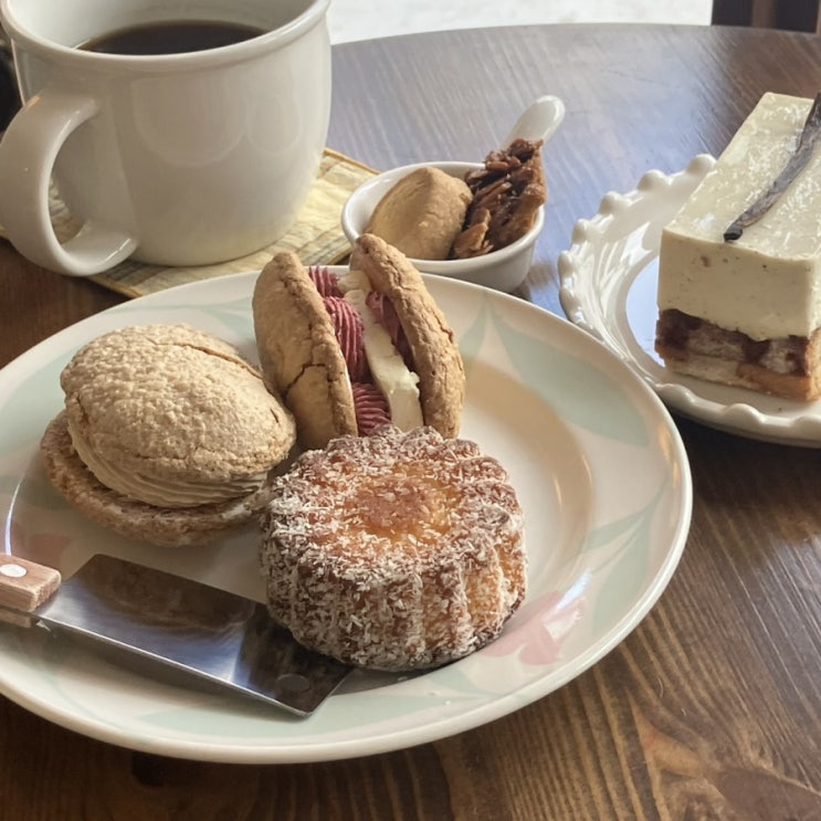  [일산] 다쿠아즈 맛집으로 유명한 카페장쌤 일산점 내 돈 내산 후기•주차하는 곳