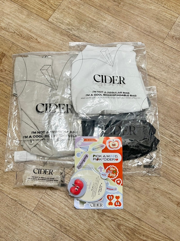내돈내산 사이다 CIDER 쇼핑 짧은 후기 : 옷 사이즈 제대로 보는 법 / 배송 기간 / 포인트로 무료 소품받기