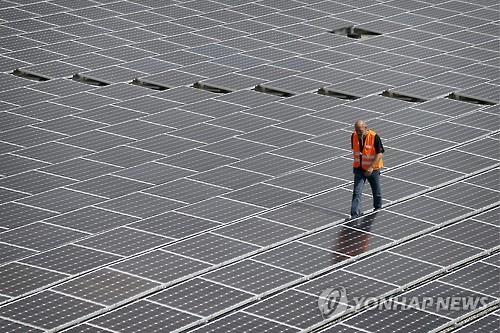 재생에너지 강국 스위스, 태양광 강화 나섰지만 수익성 고민