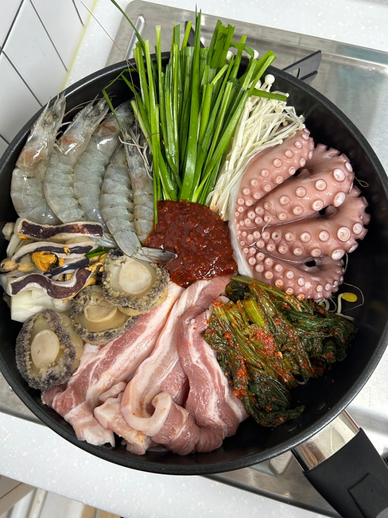 신혼밥상: 직접 만들어본 여수 돌문어삼합