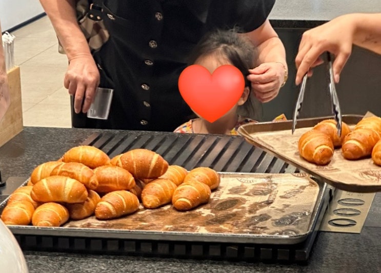  [명암타워카페] _ 듀레베이커리 명암타워 줄서서 먹는 청주소금빵맛집