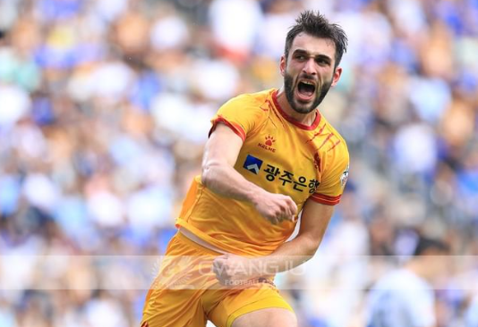 베카 환상 발리 원더골, 광주FC 선두 울산에 승리하며 9경기 연속 무패 3위 유지(이정효 명장, 광주FC, 이정효감독, 이건희, 광주울산)