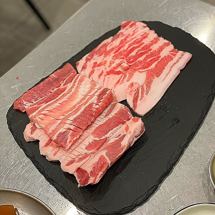  홍이집 상남점 : 생갈비가 인상적이었던 상남동 고깃집
