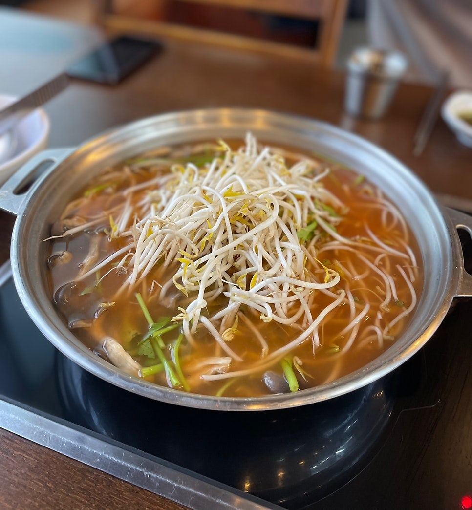 등촌샤브칼국수 파주탄현점 사진 3