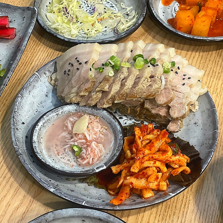 다채 : 수육쌈밥정식 후기 깔끔하고 대접 장소로 좋은 마산 쌈밥정식 맛집