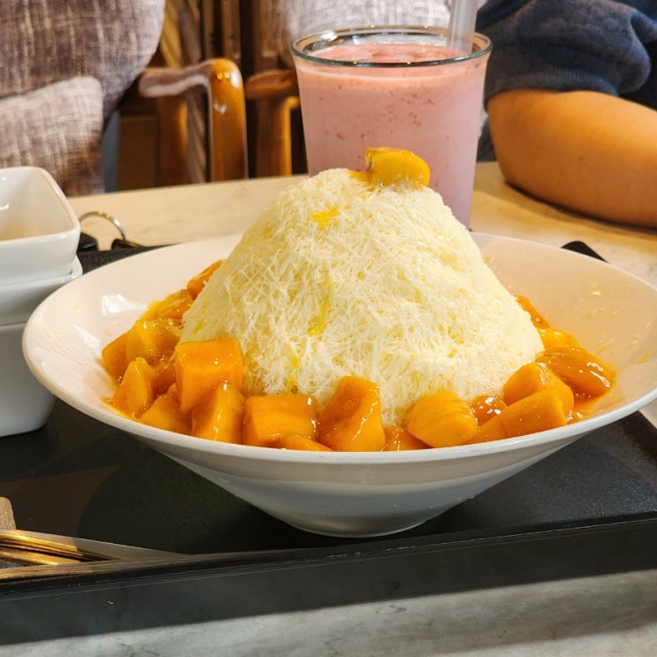  망고 빙수가 맛있는 의왕 교통대 근처 브런치 카페 '날마다 봄날'
