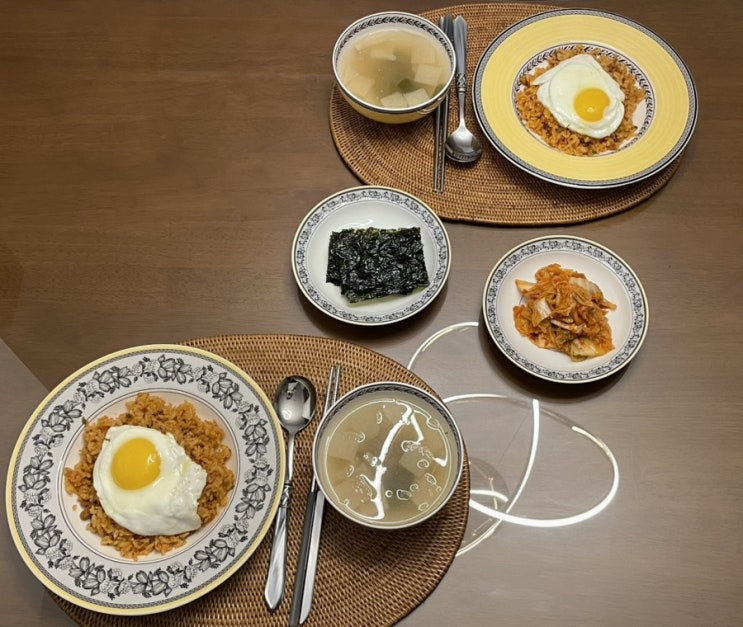  ️김치볶음밥(그런데 반숙 계란을 곁들인) & 초급 카레️