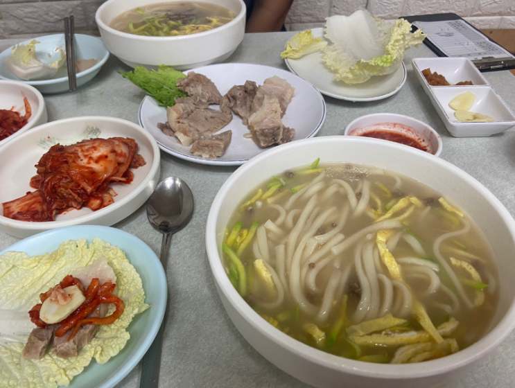  을지로 보쌈 칼국수 맛집 대련집!! 인당 만오천원으로 완벽한 보쌈과 칼국수를 즐기고 싶다면!!