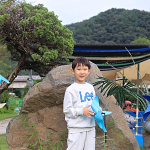 리(Lee) 키즈 맨투맨과 조거팬츠 가을룩으로 좋은 스웻셋업