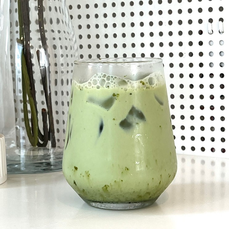 [디나 홈카페] 제주말차라떼 (JEJU MATCHA LATTE) , 말차파우더 하나만 있으면 OK !