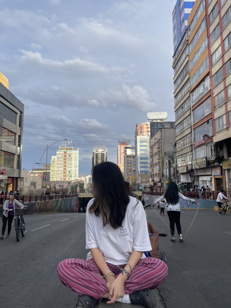  볼리비아 보행자의 날(Dia del peaton)