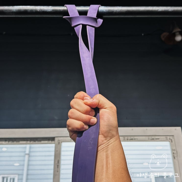  파주 야당크로스핏 창고형 박스 오짐에서 스트레칭부터 스쿼트까지 실내운동