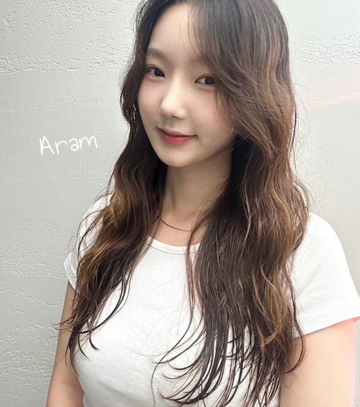  홍대미용실 /디자이너 아람/ 굵은히피펌 / 구름펌/ 젤리펌/홍대 보그헤어