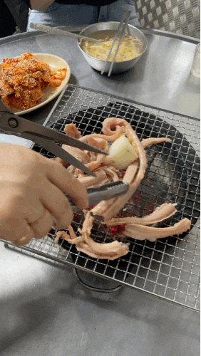  가산디지털단지역, 꼼장어 맛집 '황소숯불한마당'