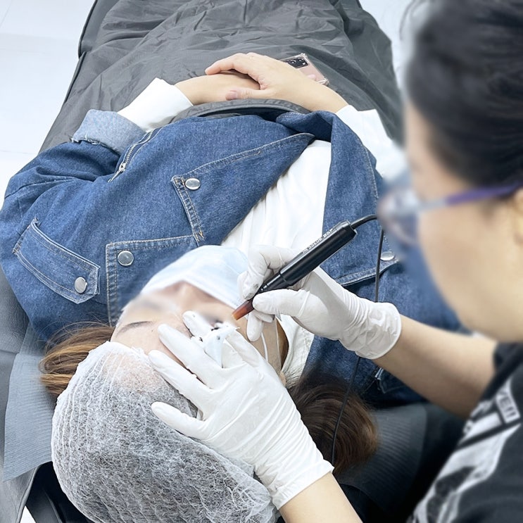  강남반영구학원 눈 떨림 방지하는 아이라인 텐션