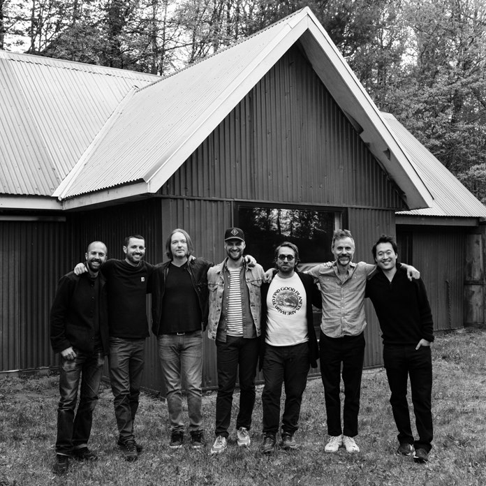 John Raymond and S. Carey, 'Chrysalis' 듀오 영상
