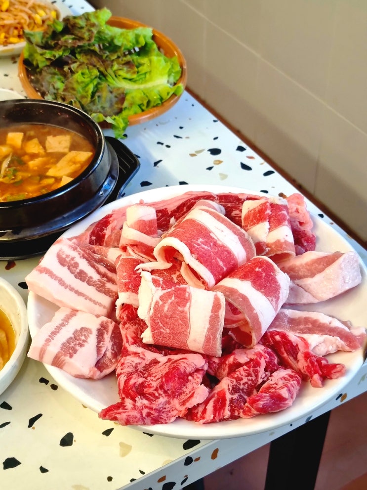  [발산] 육부자 고깃집 : 삼겹살 소고기 모듬세트 발산역맛집