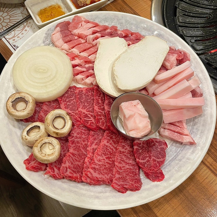 광주 상무지구 태백 한우암소 숯불구이 회식 모임장소로 추천 광주 상무지구 태백 한우암소 숯불구이 회식 모임장소로 추천